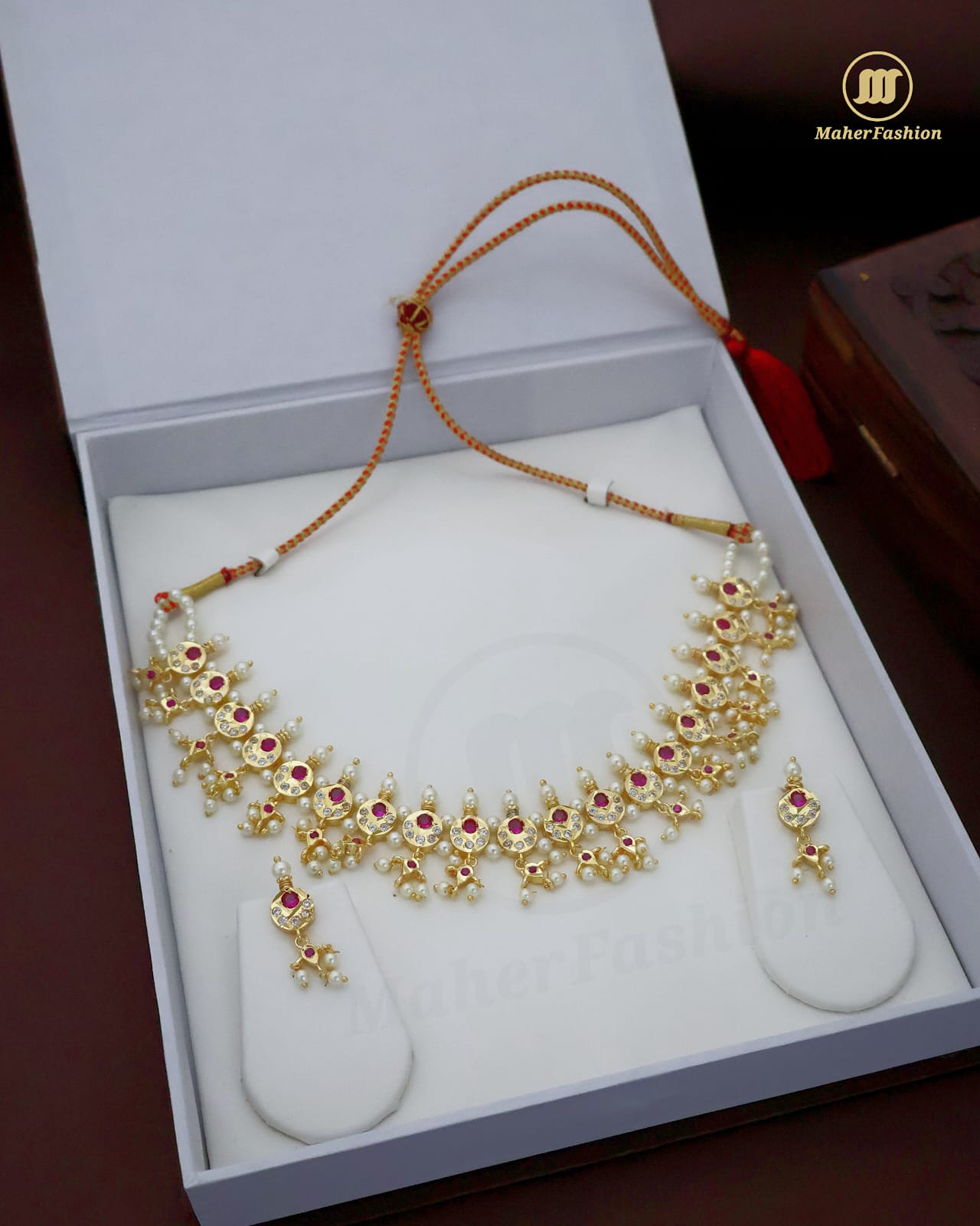 Maharashtrian Designe  Traditional Chinchpeti
